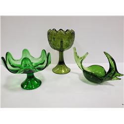 3 PIECES OF GREEN ART GLASS ITEMS