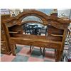 Image 2 : 3 PIECE BEDROOM SET, INCLUDES QUEEN HEADBOARD