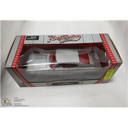 1:18 DIE CAST 1966 DODGE CHARGER LIMITED EDITION