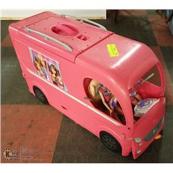 BARBIE MOTORHOME W/3 DOLLS