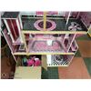 Image 3 : KIDKRAFT BARBIE DOLLHOUSE W/3 DOLLS