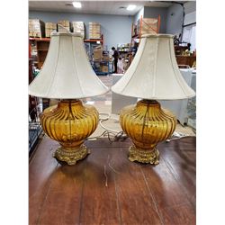 PAIR OF VINTAGE AMBER GLASS TABLE LAMPS