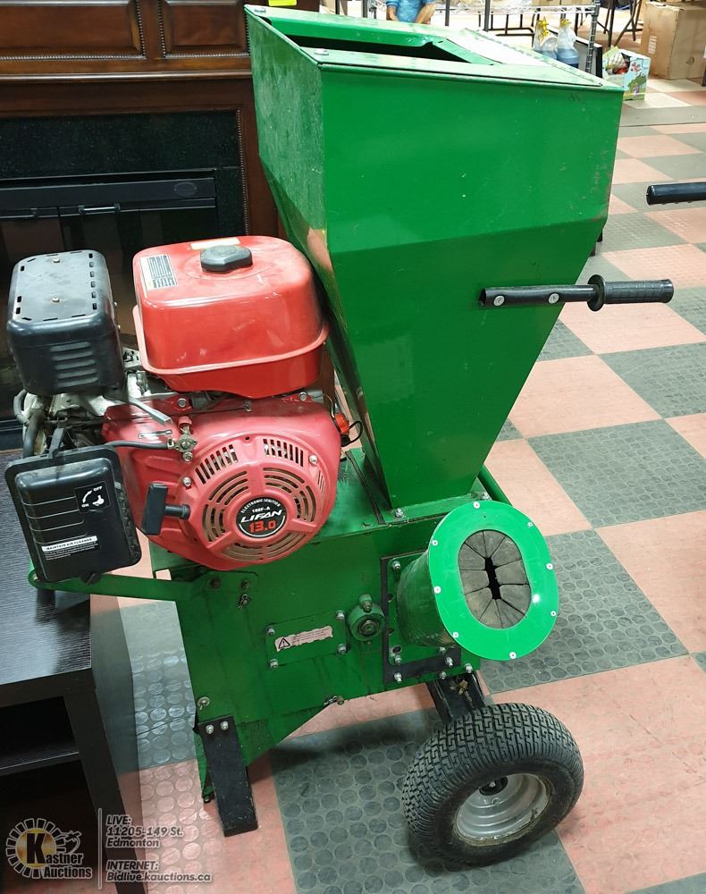 WOOD CHIPPER 13 HP LIFAN ENGINE