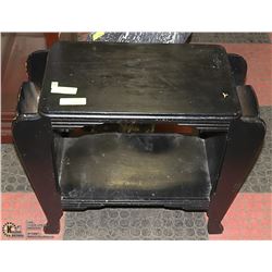 VINTAGE MAGAZINE RACK, 28 X 13 X 22