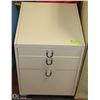 Image 1 : 3 DRAWER ROLLING TABLE