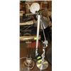 Image 1 : LOT OF 3 ASSORTED LAMPS