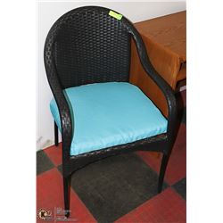 WICKER OUTDOOR CHAIR