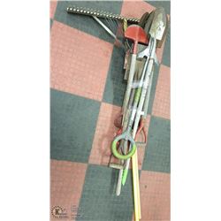 2GARDEN RAKES, 7SHOVEL, 1 EDGER SPADE, 1 WEED