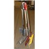 Image 1 : LOT OF 4 SNOW SHOVELS