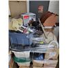 Image 1 : PALLET OF ASSORTED ESTATE ITEMS