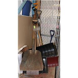 LOT OF SHOVELS & SCRAPER