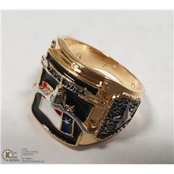 LUXURIOS MENS PARTY RING SZ 9