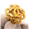 Image 4 : Chanel Vintage Gold Interwoven Clover CC Logo Clip On Earrings