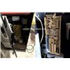 Image 8 : 141cm USA Coca-Cola Vending Machine Bottle and Can