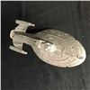 Image 2 : STAR TREK USS VOYAGER METAL SHIP DISPLAY