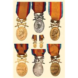 Medal - ROMANIA - The medal &quot;Manhood and Loyalty&quot; with swords, complete set