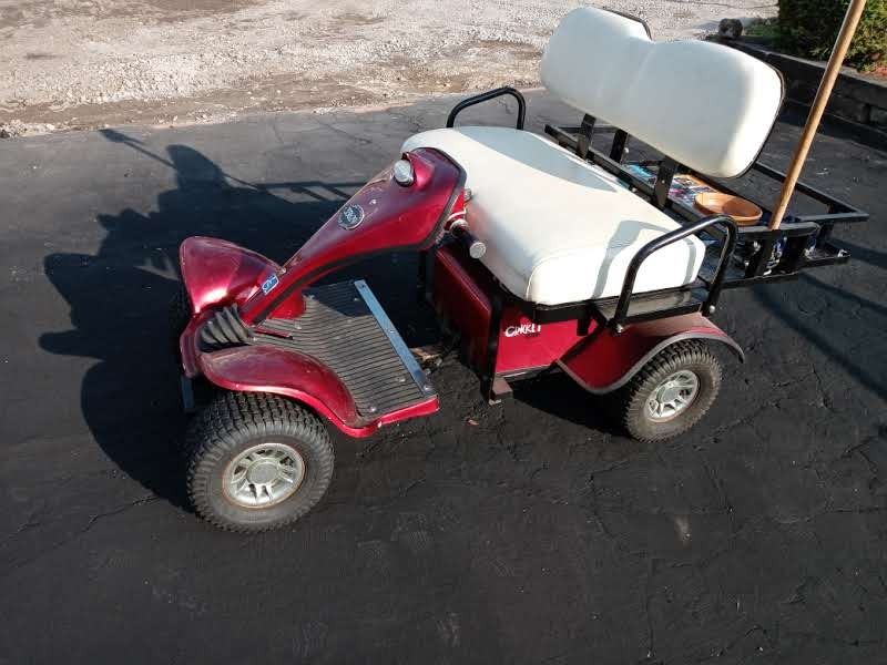 CRICKET ESV MINI GOLF CART