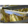 Image 8 : Contents of Pallet: Safety Brackets