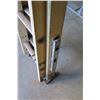 Image 9 : Yellow Louisville 20-Foot Extension Ladder