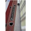 Image 8 : Red Louisville  32-Foot Extension Ladder