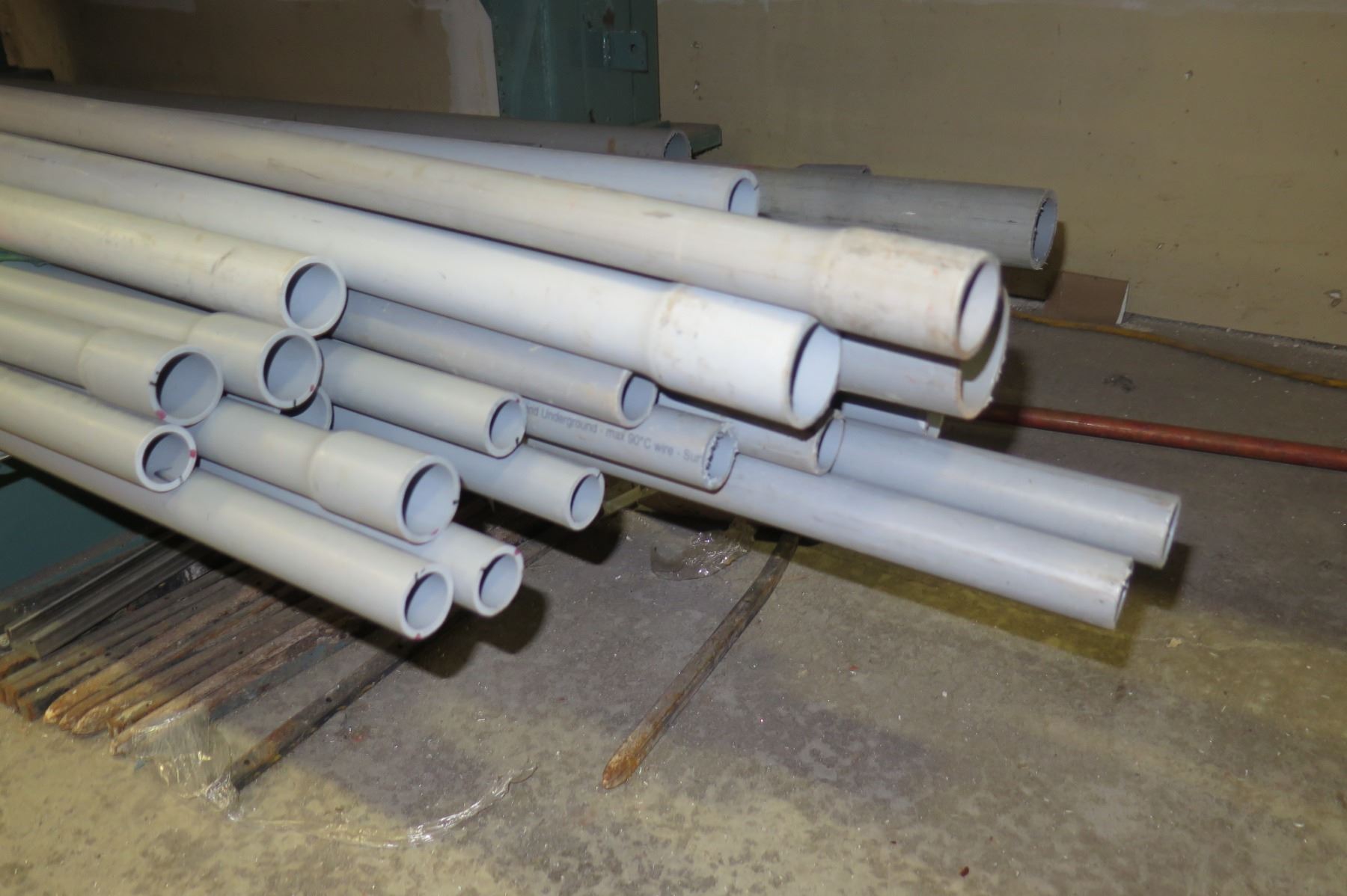 Multiple PVC Pipes Misc Sizes