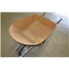 Image 6 : Metal 1 Tire Wheelbarrow w/ Rubber Handles