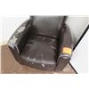 Image 2 : Vinyl Upholstered Black Arm Chair