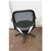 Image 4 : Rolling Office Armchair w/ Mesh Back