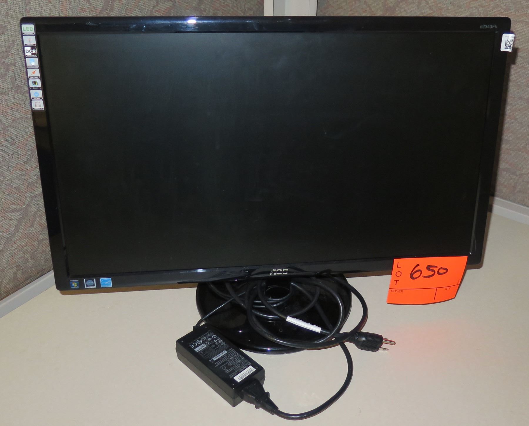 LCD Computer Monitor & AC Adapter