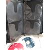 Image 18 : Binders & Loose CDs: Microsoft Partner Program, Dell Installation, etc