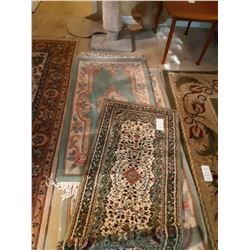 Lot of rugs