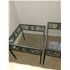 Image 2 : Nesting tables