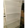 Image 2 : White bookshelf