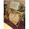 Image 1 : Wood fold down chairs and Pet supplis