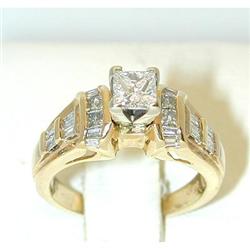 4194 14K Gold Diamond Ring
