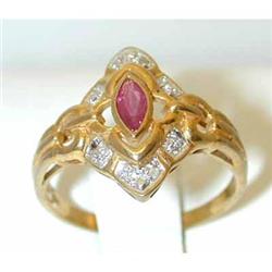 4097 9k Gold Ruby Ring w/Diamond
