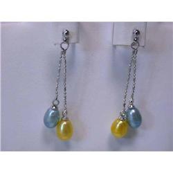 7153 Dangling Pearl and Silver Earrings