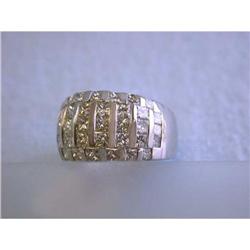9809 14k White Gold Diamond Ring