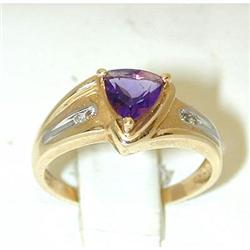 6661 14K Gold Amethyst Ring w/Diamond