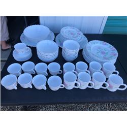 Arcopal - France Dish Set