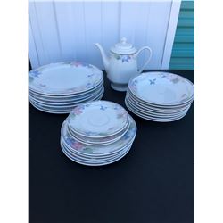 Gibson - Made in China Dish Set