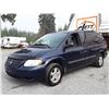 Image 1 : A4 --  2005 DODGE GRAND CARAVAN , Blue , 270957  KM's