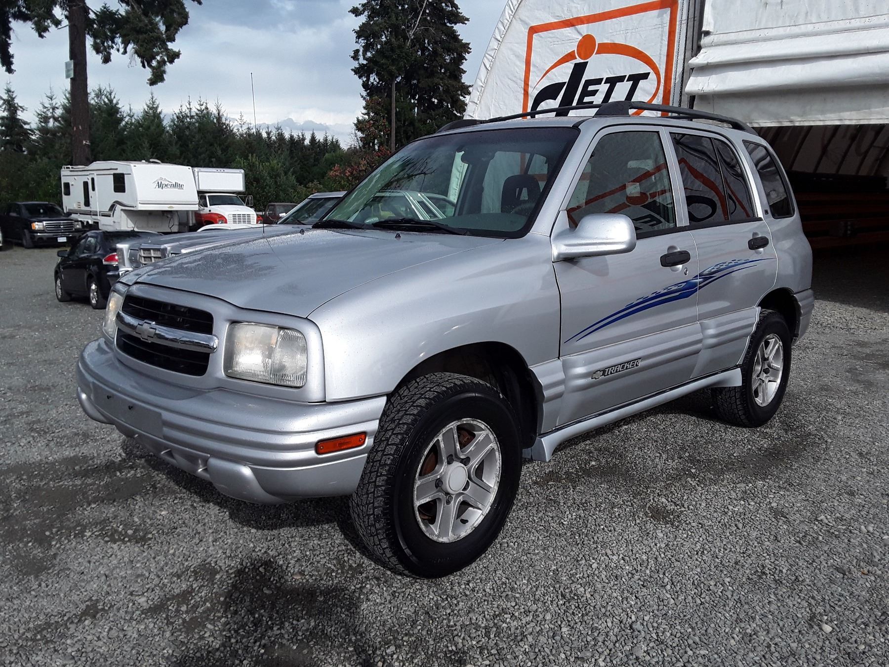 A10 2004 CHEVROLET TRACKER , Silver , 147893 KM's