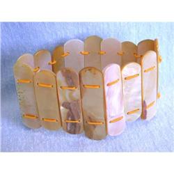 6009 Dyed Mother of Pearl Bracelet