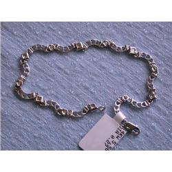 6069 14k White Gold Diamond Bracelet