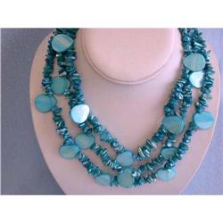 6453 Shell and Mother of Pearl Necklace