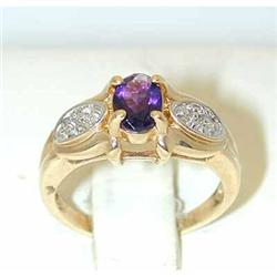 7761 10K Gold Amethyst Ring w/Diamond
