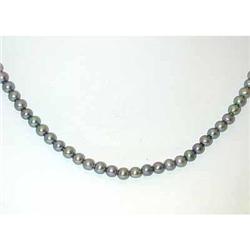 2976 Pearls Necklace