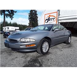 0F --  1995 BUICK RIVIERA , Silver , 120000 KM  TMU  KM's