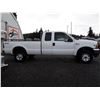 Image 4 : A2 --  2001 FORD F250 XL SUPER DUTY , White , 249100  KM's "NO RESERVE"
